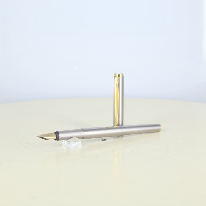 �y���Áz(�����u����) MONTBLANC 585 ���N�M