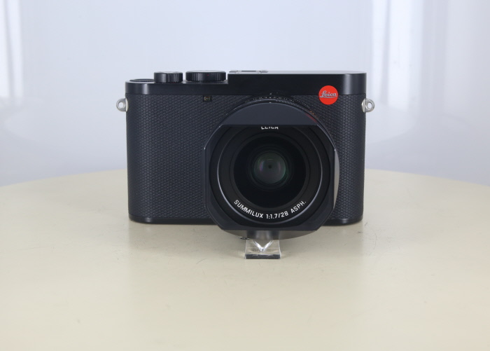 �y���Áz(���C�J) Leica Q3 19081