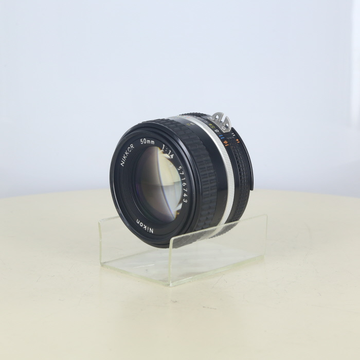 �y���Áz(�j�R��) Nikon Ai50/1.4S