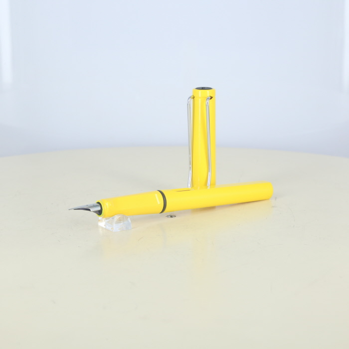 �y���Áz(���~�[) LAMY �T�t�@�� �C�G���[