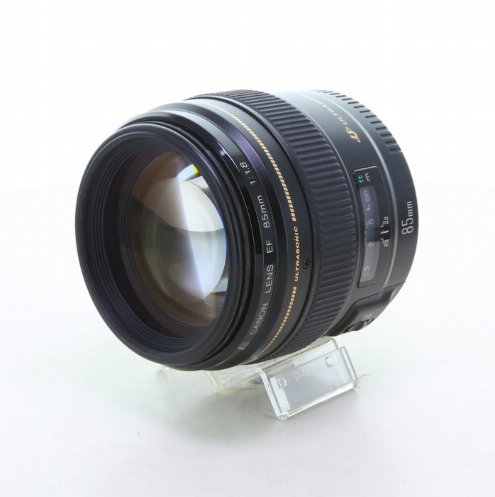 yÁz(Lm) Canon EF 85/1.8 USM