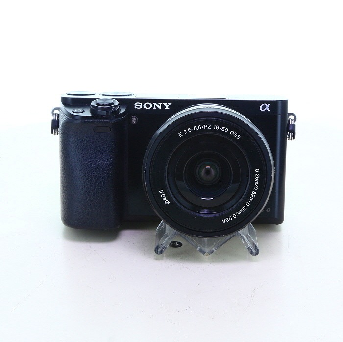 ▪️ほぼ新品▪️ソニー　SONY α6000 ショット数4000回 ソニー、AF追従秒間11コマ＆0.06秒高速AFを実現した「α6000