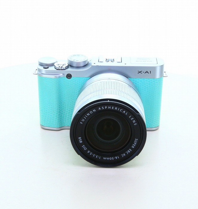 �y���Áz(�t�W�t�C����) FUJIFILM X-A1�u���[�~���g+XC16-50/3.5-5.6