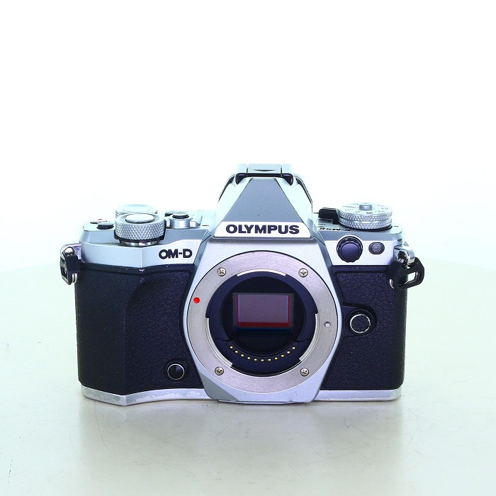 �y���Áz(�I�����p�X) OLYMPUS OM-D E-M5 Mark II �{�f�B �V���o�[