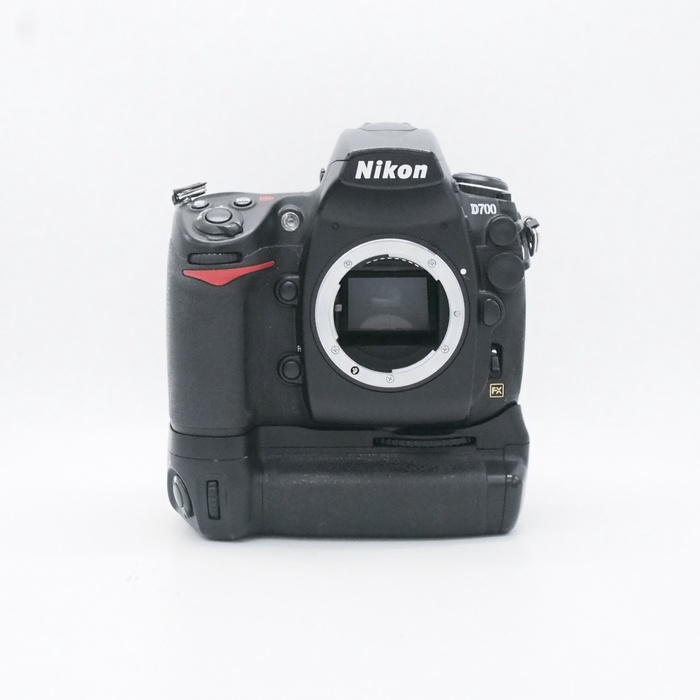 中古】(ニコン) Nikon D700 ボディ+MB-D10グリップ｜ナニワグループ