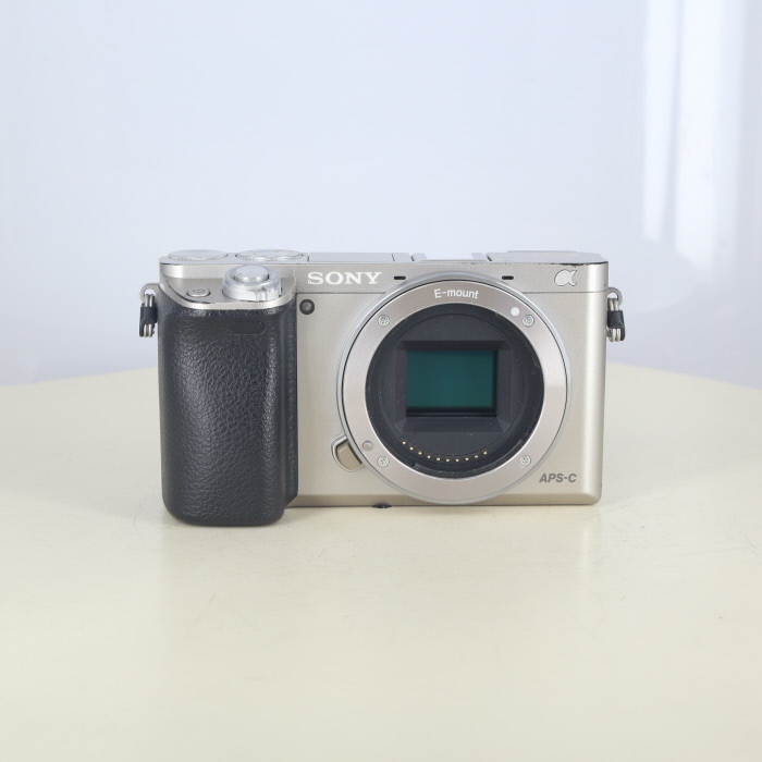 �y���Áz(�\�j�[) SONY ILCE-6000 S �{�f�C