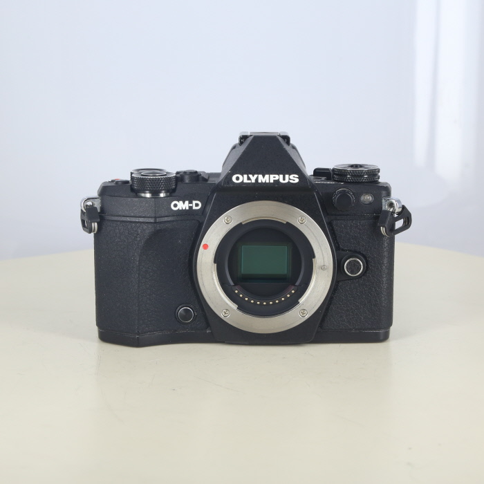 �y���Áz(�I�����p�X) OLYMPUS OM-D E-M5 MARK2 �{�f�C �u���c�N