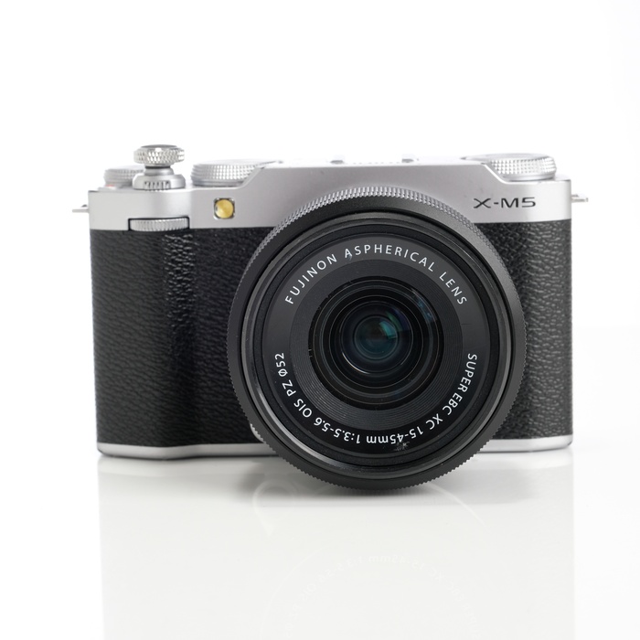 �y���Áz(�t�W�t�C����) FUJIFILM X-M5-1545-S XC15-45�����Y�L�c�g