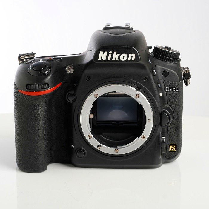 中古】(ニコン) Nikon D750 ボデイ｜ナニワグループオンライン