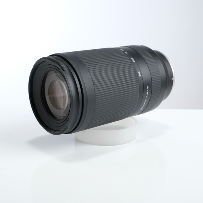 70-300mm F/4.5-6.3 Di III RXD (Model A047) ソニー Eマウント