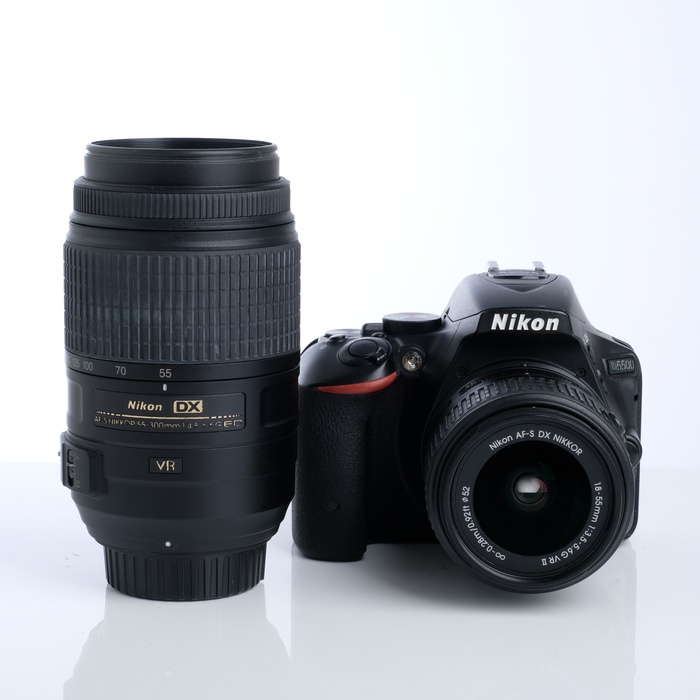 �y���Áz(�j�R��) Nikon D5500 �_�u���Y�[���L�c�g �u���c�N