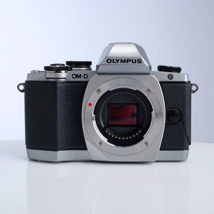 �y���Áz(�I�����p�X) OLYMPUS OM-D E-M10 �V���o�[