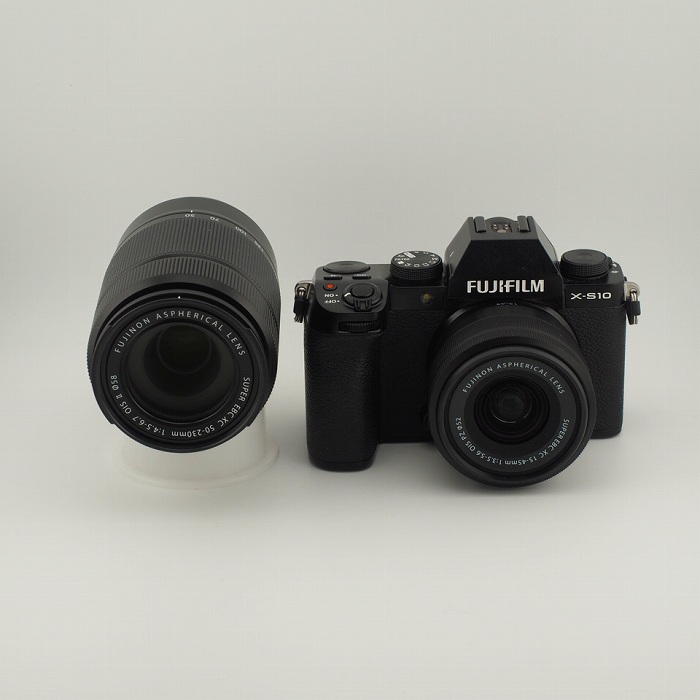 【中古】(フジフイルム) FUJIFILM X-S10+15-45/50-230II ダブルズームレンズキツト