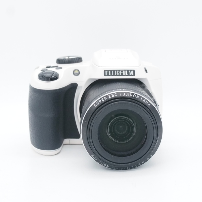 【中古】(フジフイルム) FUJIFILM FinePix S8200 ホワイト