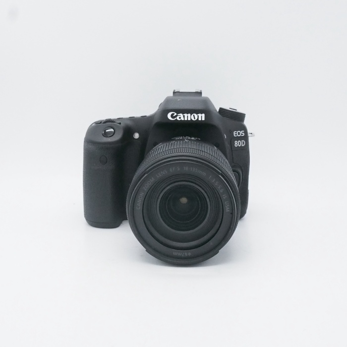 �y���Áz(�L���m��) Canon EOS 80D/EF-S18-135 IS USM �����Y�L�c�g