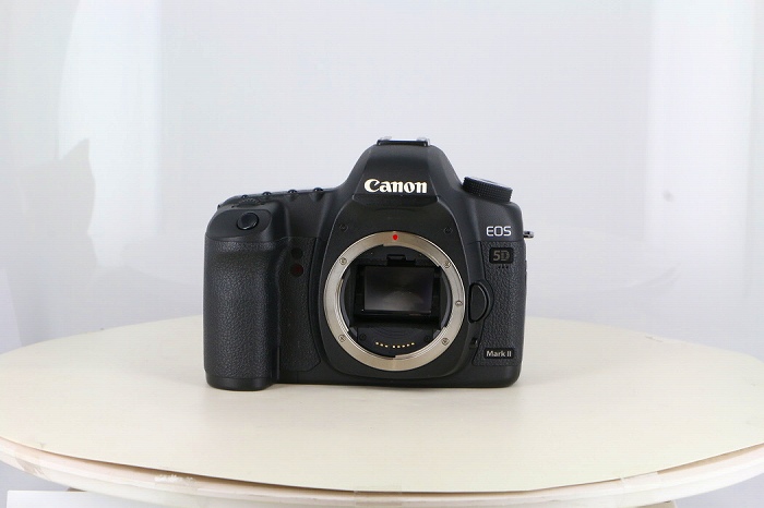 yÁz(Lm) Canon EOS 5D Mark II {fB