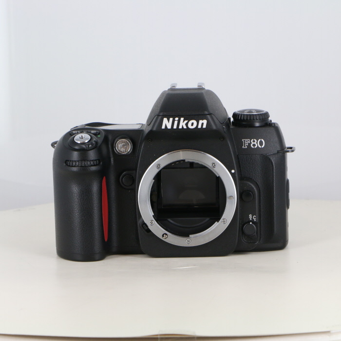 yÁz(jR) Nikon F80D {fB