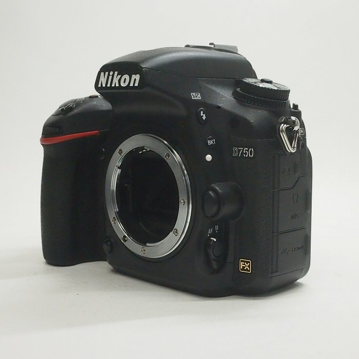 yÁz(jR) Nikon D750 {fC