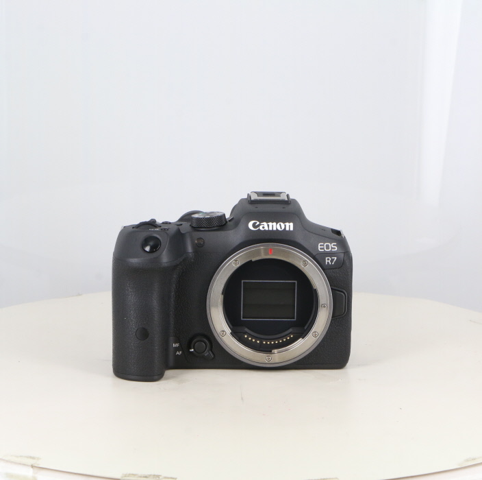 �y���Áz(�L���m��) Canon EOS R7 �{�f�B