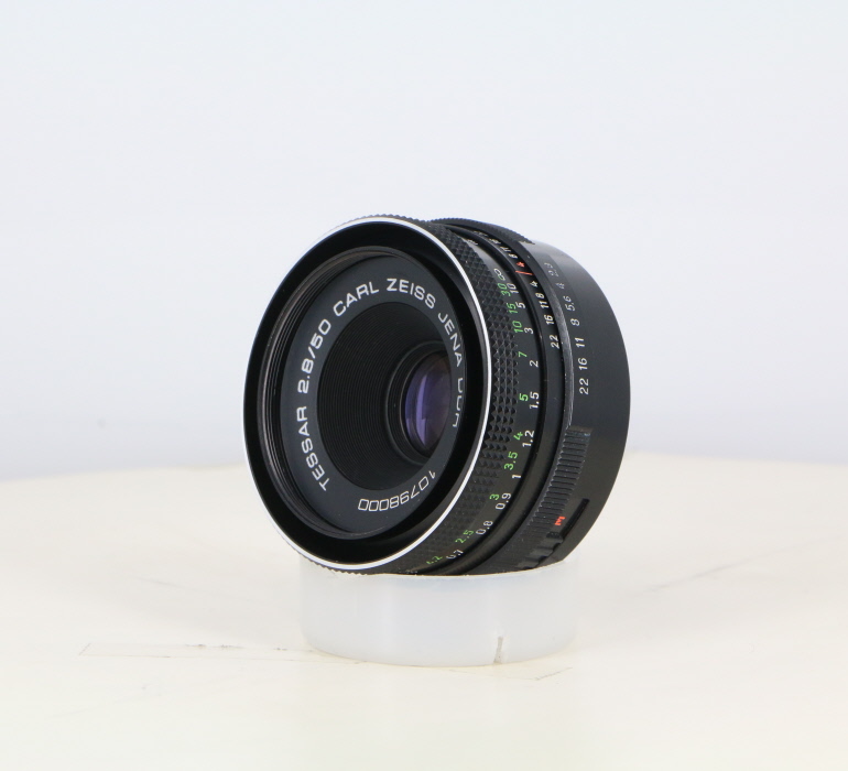 �y���Áz(�c�A�C�X) ZEISS �e�b�T�[50/2.8 CARL JENA DDR[M42�p]