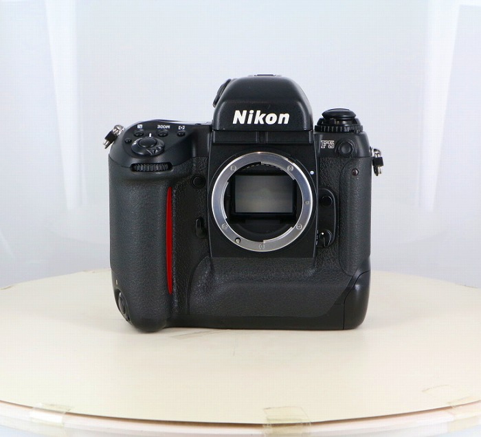�y���Áz(�j�R��) Nikon F5 �{�f�B