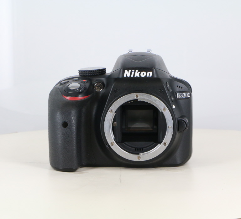 �y���Áz(�j�R��) Nikon D3300 �{�f�B �u���b�N