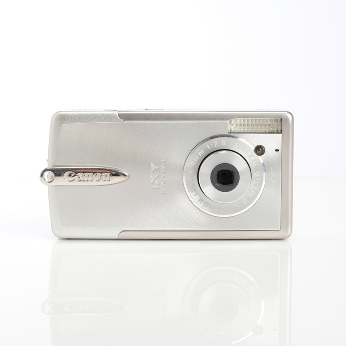 中古】(キヤノン) Canon キヤノン IXY DIGITAL L2 シルバー｜ナニワ