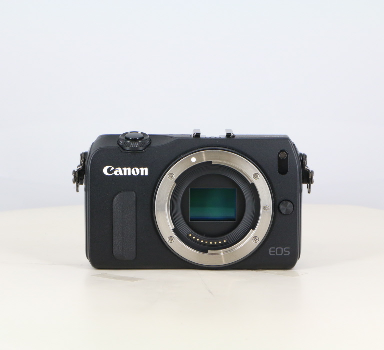 �y���Áz(�L���m��) Canon EOS M �{�f�B �u���b�N