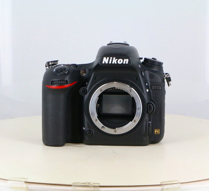 �y���Áz(�j�R��) Nikon D750 �{�f�B