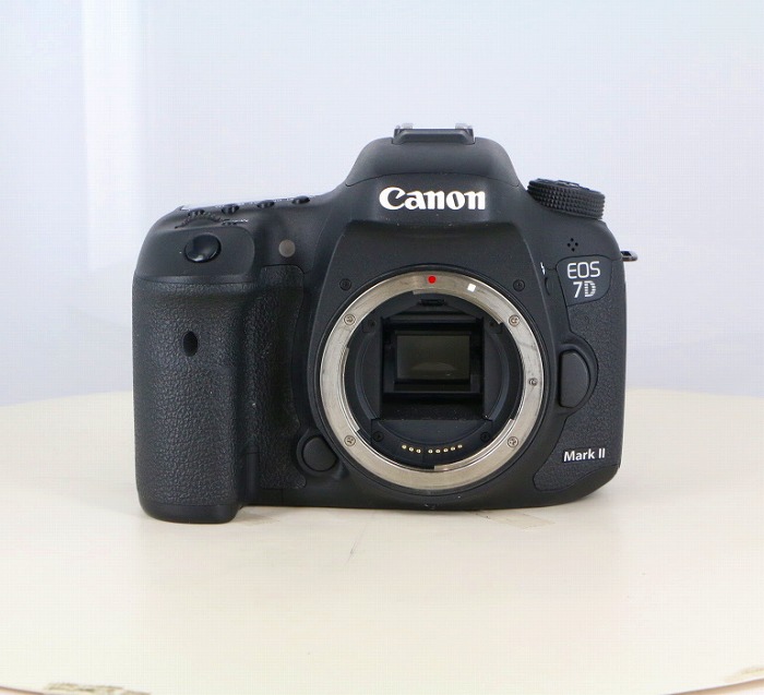 �y���Áz(�L���m��) Canon EOS 7D MARKII �{�f�B