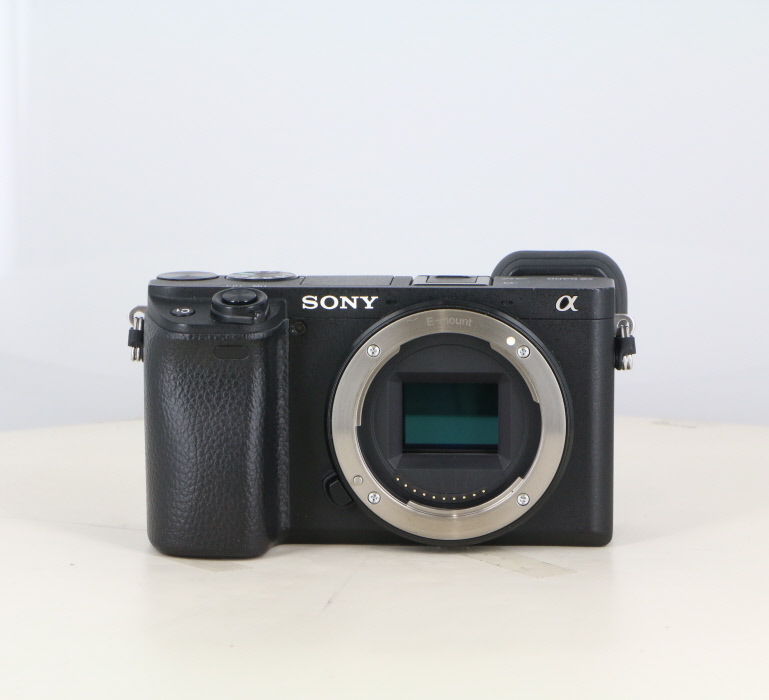 �y���Áz(�\�j�[) SONY ��6400 �{�f�B �u���b�N[ILCE-6400]