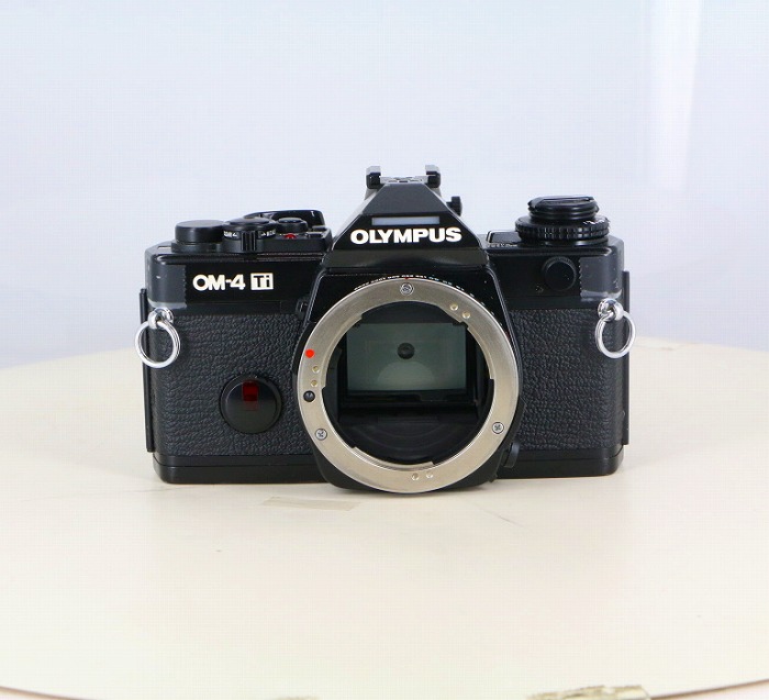 中古 OLYMPUS OM-4Ti 黒 スクリーンは明るい2-4