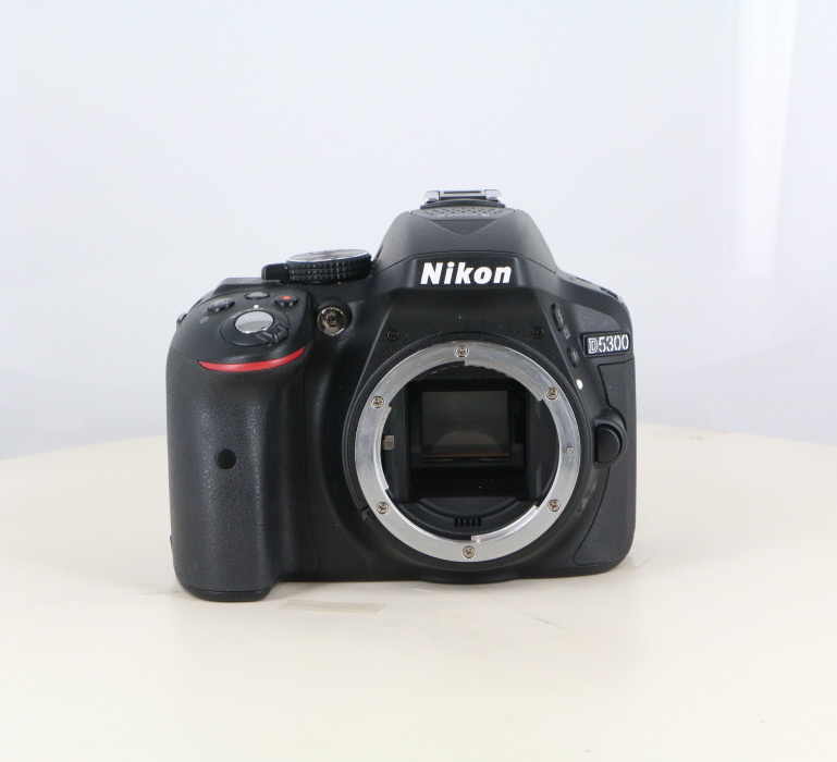 �y���Áz(�j�R��) Nikon D5300 �{�f�B �u���b�N