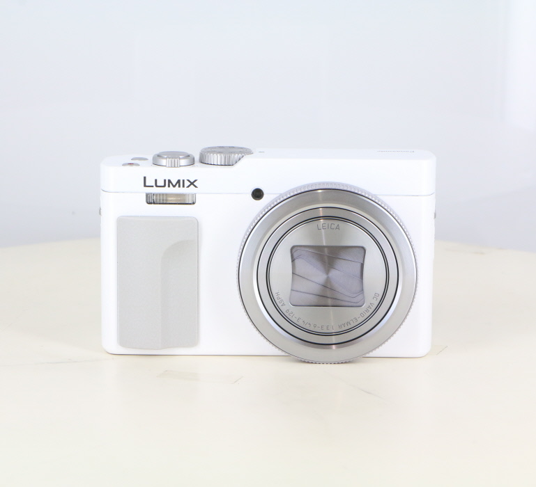 �y���Áz(�p�i�\�j�b�N) Panasonic DC-TZ99 �z���C�g