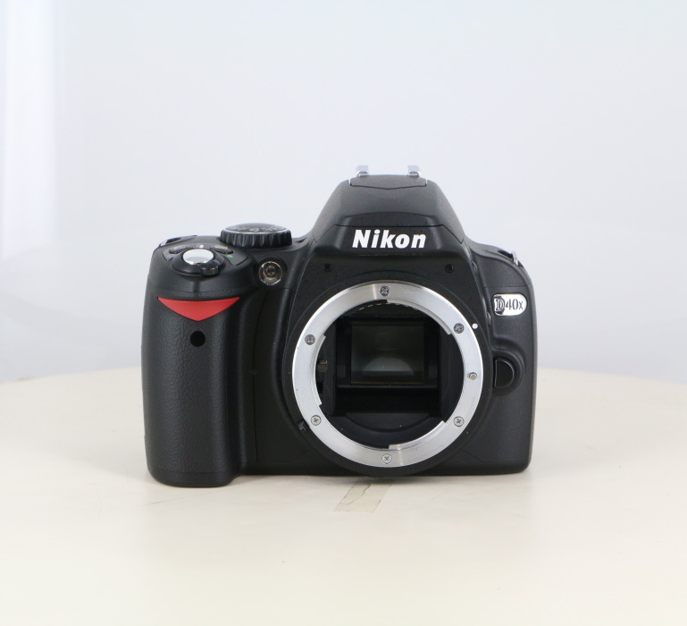 �y���Áz(�j�R��) Nikon D40X �{�f�B