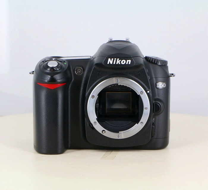�y���Áz(�j�R��) Nikon D50 �u���b�N