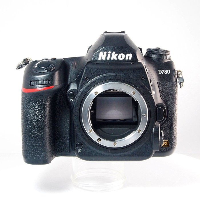 yÁz(jR) Nikon D780 {fC