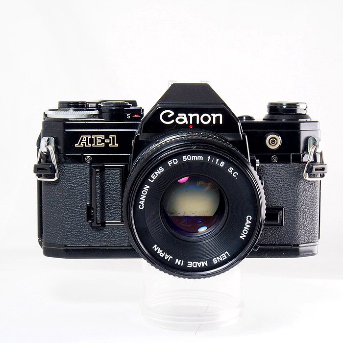 yÁz(Lm) Canon AE-1 + FD50/1.8SC