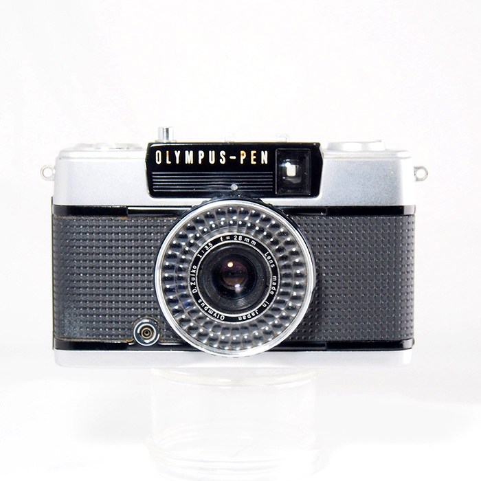 yÁz(IpX) OLYMPUS EE-3