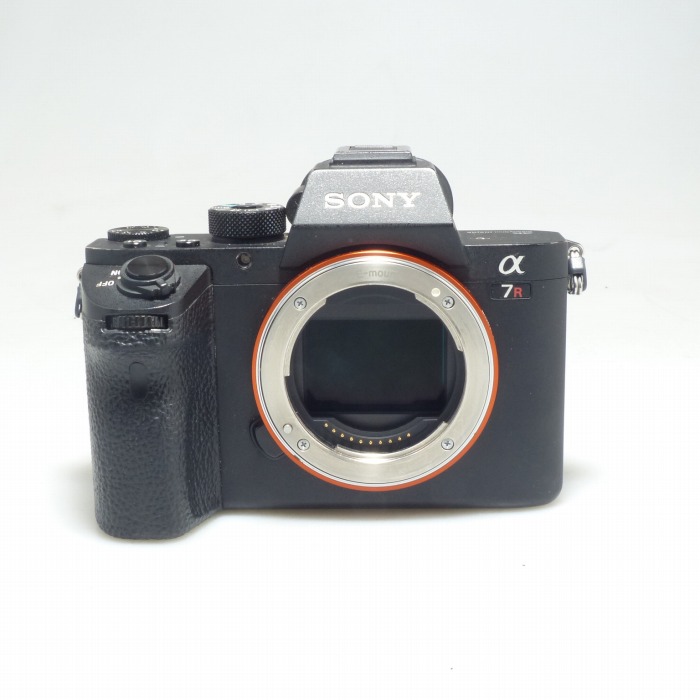 中古】(ソニー) SONY α7RII ILCE-7RM2 + VG-C2EM｜ナニワグループ