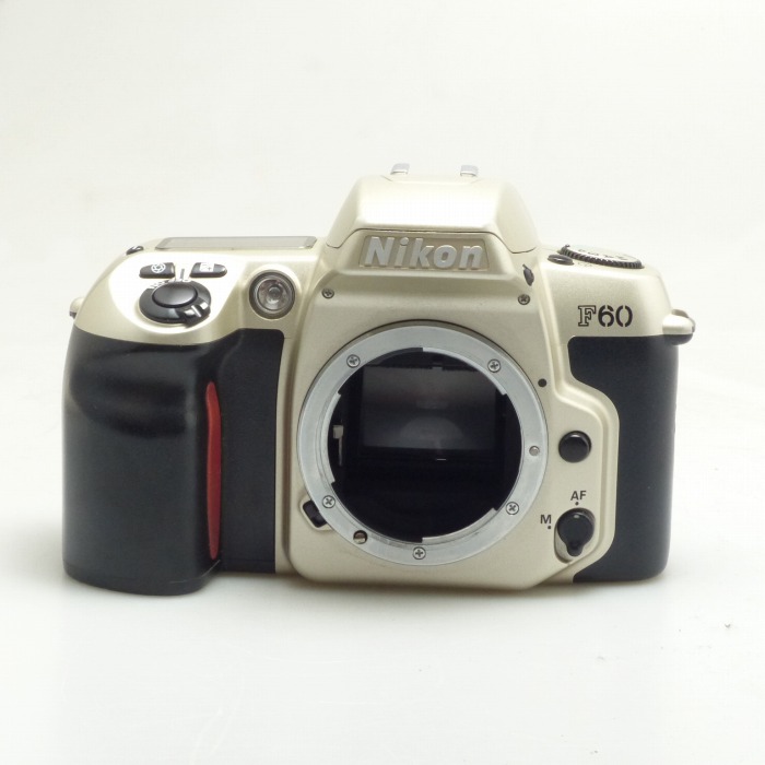 yÁz(jR) Nikon F60D