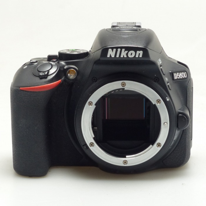 yÁz(jR) Nikon D5600
