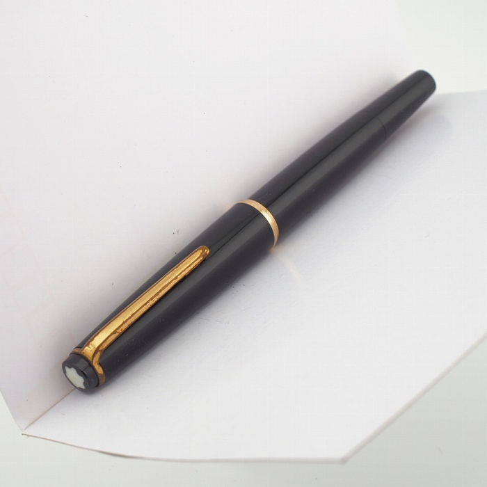 yÁz(u) MONTBLANC No32