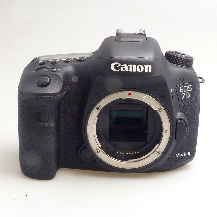 Canon EOS 7DmarkⅡ　中古品 買取】キヤノン EOS 7D MarkII ボディ | ナニワグループオンライン