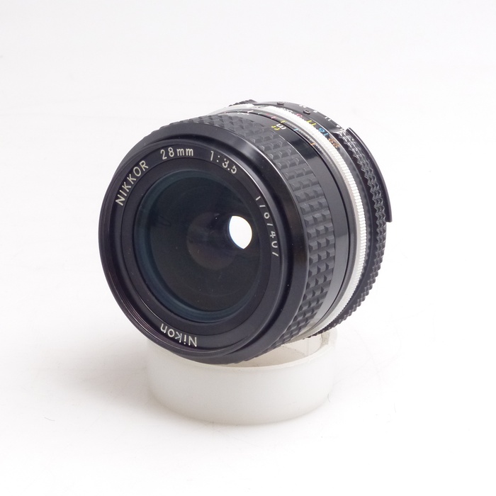 �y���Áz(�j�R��) Nikon AI 28/3.5