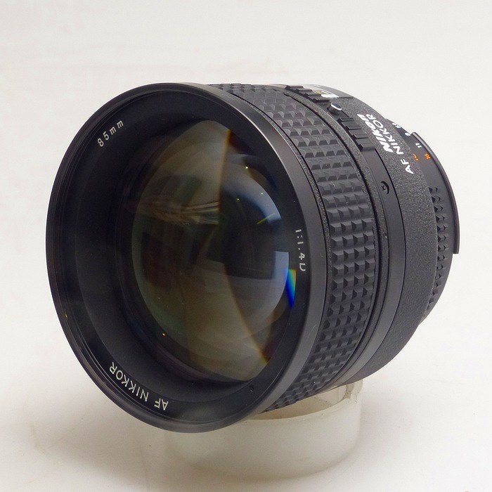 �y���Áz(�j�R��) Nikon AI AF 85/1.4D IF