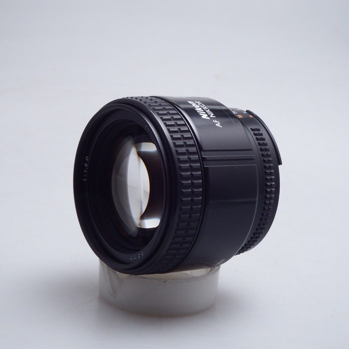 �y���Áz(�j�R��) Nikon AI AF 85/F1.8D