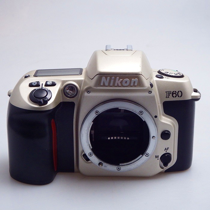 �y���Áz(�j�R��) Nikon F60D �p�m���}