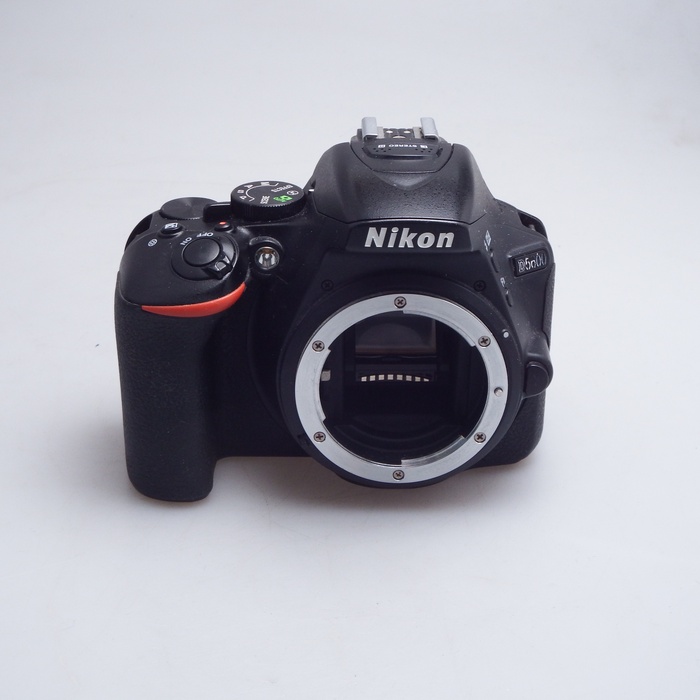 �y���Áz(�j�R��) Nikon D5600