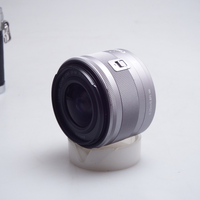 �y���Áz(�L���m��) Canon EF-M15-45/F3.5-6.3 IS STM �V���o�[